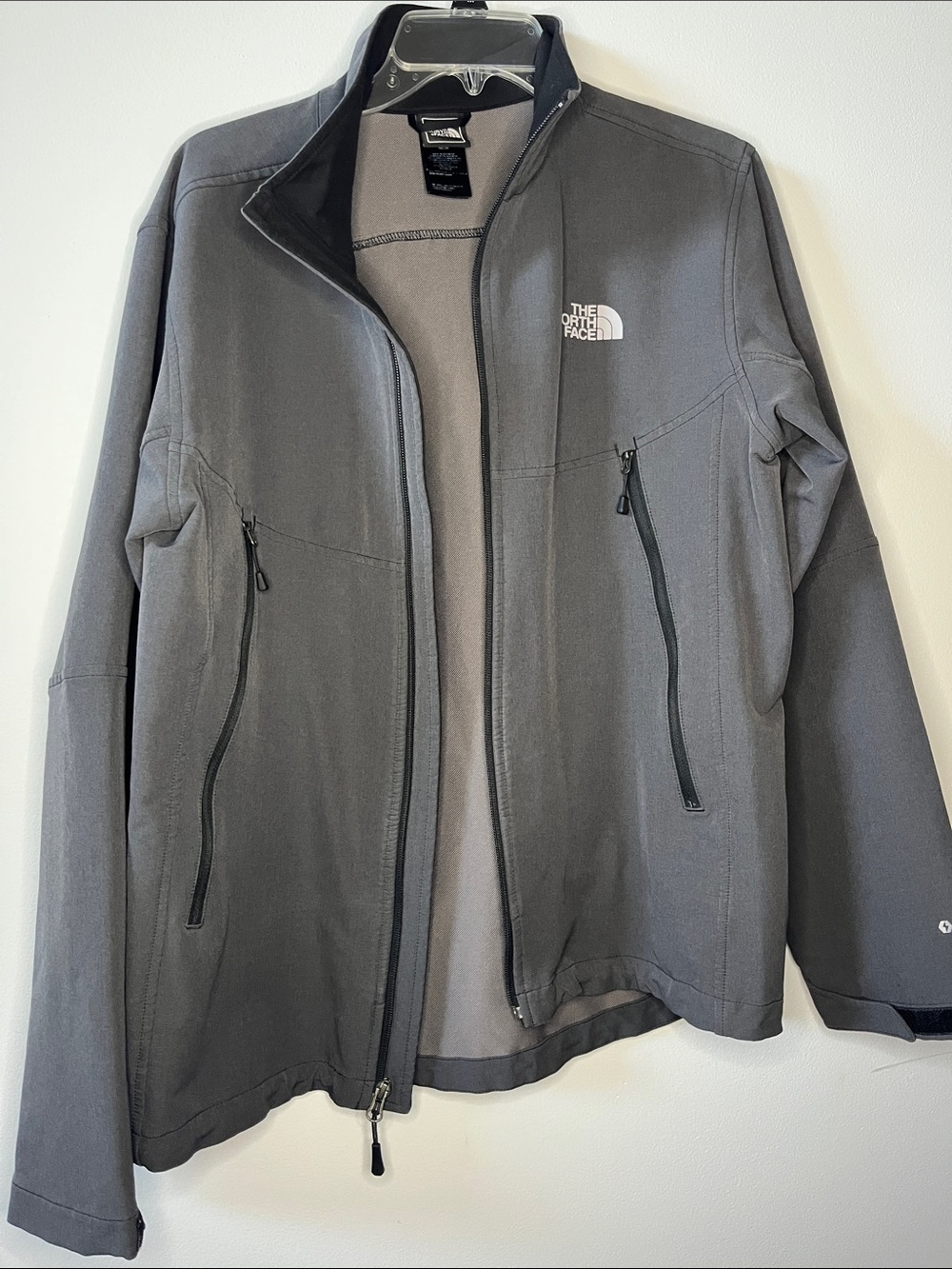 The North Face Men's RDT Softshell Jacket FlashDry Tech Grey Lightweight Coat